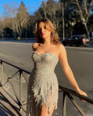 Carlota Boza Instagram - MĆ”s feliz que una perdiz āØ
Ayer no conseguĆ llevarme un Ćdolo ( normal porque no estaba nominada)
El premio ya lo traĆa de casa. Tengo la suerte de estar rodeada de personas maravillosas que me apoyan diariamente y eso para mĆ es mĆ”s que un premio.
Esta semana no tenĆa nada para llevar puesto, pero mi hada madrina, mi Javi, en cuanto se entero, creo este lookazo con el que iba tan bonita y tan feliz. GRACIAS GRACIAS Y GRACIAS @javifercam
Mil gracias tambiĆ©n a las marcas que lo han hecho posible. Que talento y que bonito todo lo que hacĆ©is š¤
El vestidazo es de @diazar_atelier
Las joyitas de @agathaparisspain
Los tacones de @figara__ āØ
Eternamente agradecida