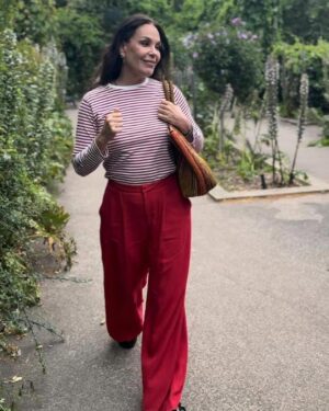 Carolina Ferraz Instagram - Semaninha que passei fora e fiz um pouco de tudo o que gosto, andei muito, encontrei amigos, trabalhei e me diverti, tudo isso em Paris que é uma das cidades que mais amo. ❤️