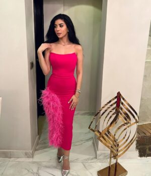 Caroline Azmy Instagram - Dress @samo_hagras 💕
