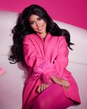 Caroline Azmy Instagram - 💕 

Photographer: @hamedkblog 
Stylist: @kariemfadl 
Art director: @_mayaneheshamm11 
MUA: @shotytmiex 
Hairstylist: @khaledelmadni 
Wardrobe: @maison_de_chris @cocanbags 
Jewellery: @marlysilver
Styling Assistant: @beshoytarek