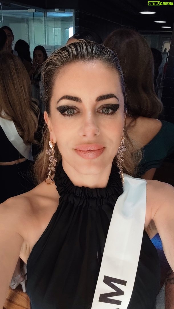 Catalina Palacios - 1.7K Likes - Que lindo día hoy! Y una oportunidad más para una hermosa experiencia juntas! ♥️🇨🇱👑🔥💪 Recorriendo la ruta para @misschileuniverso rumbo a @missuniverse ❤️
#missuniversochile2025
Mi look: 
Gestionado por @positive_models 
Vestido: look @cata.speroni diseñador @jc_obando
Pelo: @elpeluquerodelareina 
Maquillaje: Catalina palacios 🙈 yo! 
Trabajo de todos!!!
Aquí les dejo el insta de mis compañeritas hermosas para que las conozcan:
@model_yogui ❤️🔥