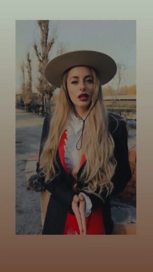 Catalina Palacios Instagram - Les dejo esta petición con mucho amor! A todas las personas que me han dado su apoyo incondicional, me dan fuerza y ganas de siempre ir por mas! A todas las personas que quieren votar por mi 🙏
Gracias por tanto amor! Gracias por creer en mi!
Este video es para todos ustedes!
Y quiero seguir sintiendo su apoyo y su amor por dónde voy, con su sonrisa y una palabra de ánimo, con un hermoso comentario alentador, que me manden amor y fuerza cuando esté en la preliminar ✨🔥♥️ 🇨🇱 con eso mi corazón se siente ganador! Entre todos nos cuidamos ! Los quiero y los abrazo.