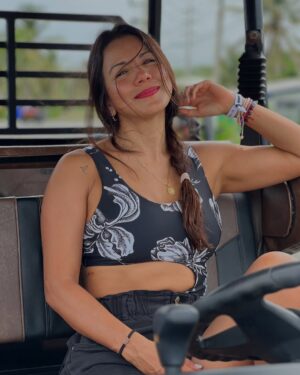 Caterin Escobar Instagram - Una vueltica por San Andrés 📍
#familia #carrete