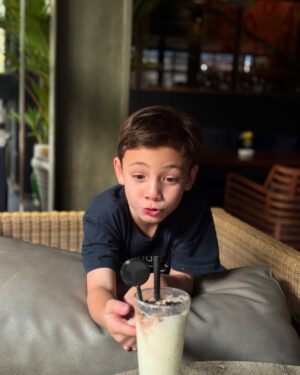 Celine Evangelista Instagram - Ketika akhirnya minum Gula 😎