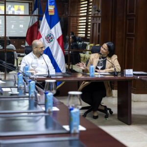 Celines Toribio Instagram - DĆas de mucho trabajo en nuestra casa de la diplomacia Dominicana @mirexrd Pero siempre encantada de hacerlo al lado de profesionales como el Viceministro de PolĆtica Exterior Bilateral el embajador Francisco A. Caraballo ( @fcocaraballo )
.
En el dĆa de ayer sostuvimos una reunión con el Consejo Nacional de Competitividad para presentar el plan META RD 2036 y el concurso de innovación RepĆŗblica de Ideas @republicadeideas.do
.
Todas las misiones del exterior y el instituto de Dominicanos y Dominicanas en el exterior presente en tan enriquecedor webinar š©š“