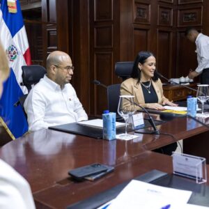 Celines Toribio Instagram - DĆas de mucho trabajo en nuestra casa de la diplomacia Dominicana @mirexrd Pero siempre encantada de hacerlo al lado de profesionales como el Viceministro de PolĆtica Exterior Bilateral el embajador Francisco A. Caraballo ( @fcocaraballo )
.
En el dĆa de ayer sostuvimos una reunión con el Consejo Nacional de Competitividad para presentar el plan META RD 2036 y el concurso de innovación RepĆŗblica de Ideas @republicadeideas.do
.
Todas las misiones del exterior y el instituto de Dominicanos y Dominicanas en el exterior presente en tan enriquecedor webinar š©š“