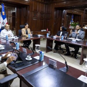 Celines Toribio Instagram - DĆas de mucho trabajo en nuestra casa de la diplomacia Dominicana @mirexrd Pero siempre encantada de hacerlo al lado de profesionales como el Viceministro de PolĆtica Exterior Bilateral el embajador Francisco A. Caraballo ( @fcocaraballo )
.
En el dĆa de ayer sostuvimos una reunión con el Consejo Nacional de Competitividad para presentar el plan META RD 2036 y el concurso de innovación RepĆŗblica de Ideas @republicadeideas.do
.
Todas las misiones del exterior y el instituto de Dominicanos y Dominicanas en el exterior presente en tan enriquecedor webinar š©š“