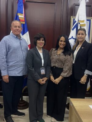 Celines Toribio Instagram - šš Desliza šš fotitos que voy tomando.
.
La vida va y viene y la felicidad del deber cumplido que no te la quite NADIE š
.
Mucho trabajo.
Cientos de reuniones
Muchos viajes
Impactando vidas
Y yo solo puedo decir GRACIAS š #feliz #positiva š¤ #somethinggoodiscoming #seguimos #trabajando #cadadiamejor @indexdomrd š©š“šš»
.
Tengo la memoria llena de fotos y momentos laborales š©š“šš»