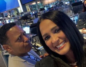 Celines Toribio Instagram - šš Deslizašš
.
Que bonito la pasĆ© en el #gordoylaflaca de @univision š hablar de mi paĆs, de los trabajos realizados y de las nuevas ideas como @republicadeideas.do en cadena nacional y para toda LatinoamĆ©rica, me hace muy feliz.
.
Gracias @liliestefan @rauldemolina @clarissamolina y todo el equipo. Que lindo ver a #julioparedes y a @tdandrades
.
#fun #univision #familia #amigos PR WORK: @marymontero33 š¤