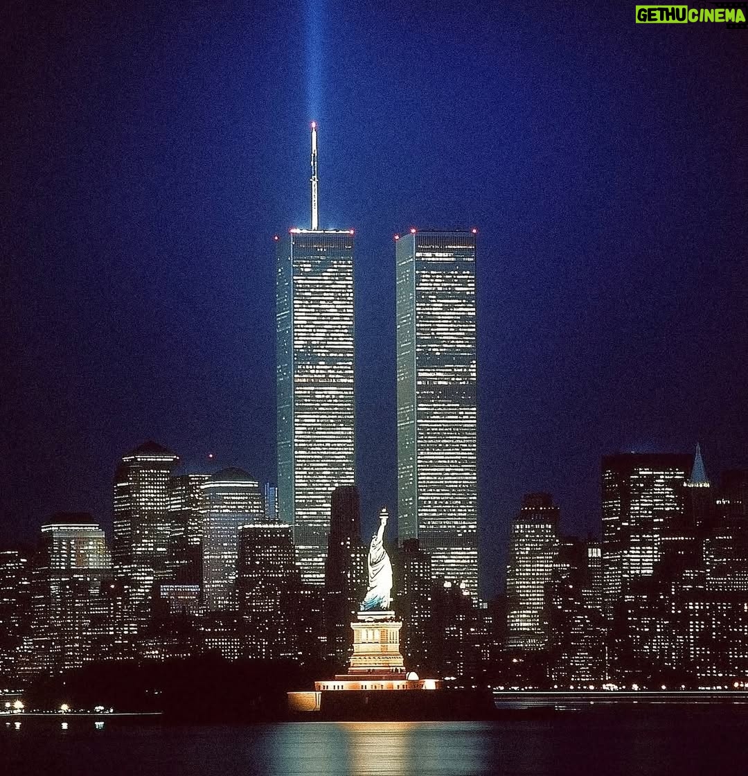 Celines Toribio - 3 Likes - NUNCA OLVIDAR
.
Para mí ser Dominicana de #newyork es más que una sola cosa, es TODO. 
.
New York siempre RESURGE. I ❤️ NY