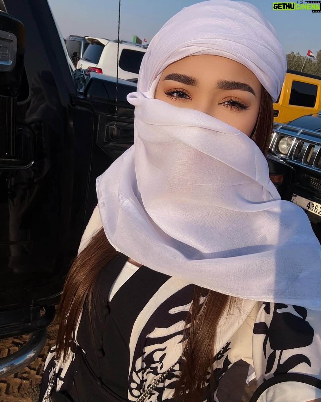 Chacha Maembong - 7.3K Likes - Making memories in the desert oasis #ccm #livelifetothefullest