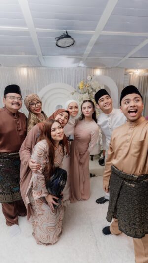 Chacha Maembong Instagram - Mwa daripada cast #MandulBukanPilihan onz tak onz? Mahal MWA Tokma tu. Tak tidur malam siapa yang tengok.. 😜 
#MWA
