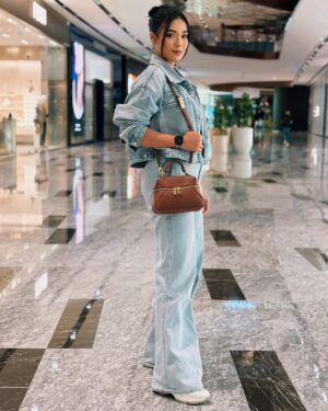 Chacha Maembong Instagram - New Zipzip bag from @sometime_byasiandesigners ❤️ #livelifetothefullest #ccm
