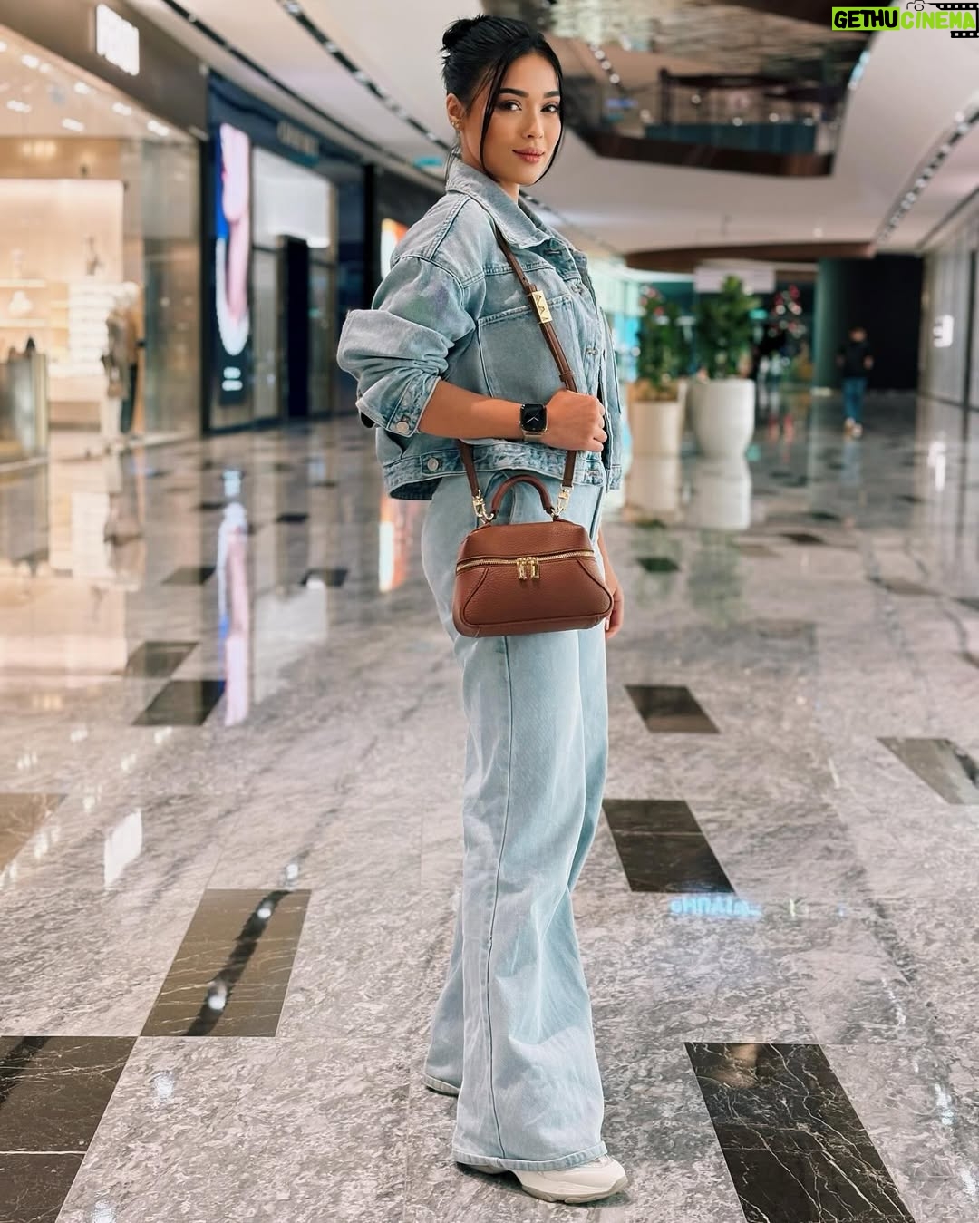 Chacha Maembong - 4.3K Likes - New Zipzip bag from @sometime_byasiandesigners ❤️ #livelifetothefullest #ccm