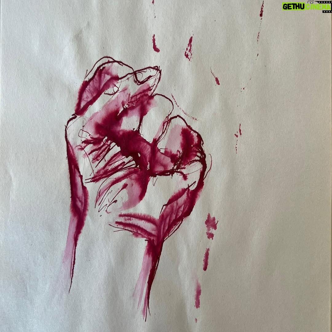 Charlotte Gainsbourg - 11.4K Likes - bloody hands