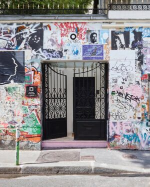 Charlotte Gainsbourg Instagram - ouverture après 32 ans …
merci à : Gabriel Acoca, Mary Ann Agmata, Jean Aittouares, Charlotte Amicel, Alice Attal, Ben Attal, Jo Attal, Yvan Attal, Yvette Attal, Simon Baker, Laurent Balandras, Bambou, Emmanuel Beaudet, Francesca Bellitini, Sonia Berkani, Zoé Berthet, Florian Besson, Sylvain Billion, Andrew Birkin, Jane Birkin, Léa Bluet, Aurélien Boisson, Alexis Bourély, Carlos Bremond, Eric Caillou, Sandrine Calard, Nathalie Canguilhem, Louise Caron, Matthieu Charron, Margaux Collard, Jean-Luc Colonna d’Istria, Valérie Cottet, Nathalie Crinière, Jean-Lionel Cuzin, Lorraine Dauchez, Gilles Degivry, Yaguel Didier, Lou Doillon, Thierry Dubois, Dominique Dutreix, Stéphanie Elarbi, Charlotte Elie, Doucia Ernst, Eva Van Der Erve, Yoann Fernandez, Barnabé Fillion, Tony Frank, Lulu Gainsbourg, Jacques Garcia, Isabelle Gaudefroy, Christophe Geudin, Jacqueline Ginsburg, Natacha Ginsburg, Paul Ginsburg, Stéphane Girel, Yann Grasland, Isabelle Le Grix, Yves Le Grix, Elyse Guilleux, Francois Halard, Sophie Hanoun, Marie Hervé-Gruyer, Leïla Ichou, Roman de Kermadec, Cloé Laborde, Zoé Laboue, Fréderique Ladonne, Catherine Laignel, La famille Lalanne, Neta Landau, Yves Lefebvre, Ersin Leibovitch, Philippe Lerichomme, Anatole Maggiar, Thomas Mailaender, Hubert Marot, Julien Mascheroni, Sébastien Merlet, Ivan Mietton, Valerio Mistura, Jean Baptiste Mondino, Xavier Morlet, Mario Nanni, Yuji Okuda, Julien Paganetti, Lucien Pagès, Nicola Pellucchi, François-Henri Pinault, Claude Pitarresi, Pernelle Polprée, Poussin, Coralie Prevost, Alexis Raimbault, Yannick Ribeaut, Marie Scrignac, Elie E Silva, Raphaël Stanislas, Bruno Le Steun, Superbien, Jérémie Szpirglas, Pierre Terrasson, Pierre Thomas, Yorgo Tloupas, Emmanuel Tomasini, Silvie Trotta, Anthony Vaccarello, Jean Claude Vaillant, Pierre Vassal, Lola Vidal, Satoko Watanabe, Aude Weinich, Alain Zaoui, Liliane Zaoui, Michèle Zaoui, Déborah Zetlaoui,Melody Nelson Publishing, Warner Chappell, Universal Music France, les équipes d’Arteum d’ainsi que tous ceux qui ont participé à l’élaboration du projet.