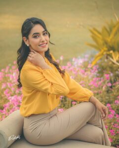 Actress Charvi Dutta HD Photos and Wallpapers August 2025