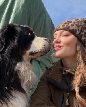 Cheyenne Ochsenknecht Instagram - 🤎🌾✨🚜👩🏼🌾🩷🐮🌞