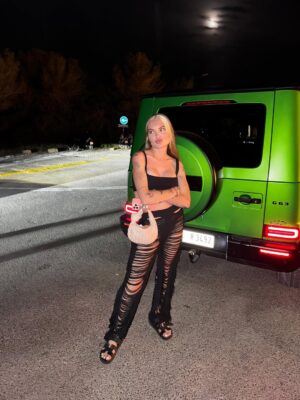 Cheyenne Ochsenknecht Instagram - Chaya Ibiza Mode On 🔥🪩🍒🐚💖🌊