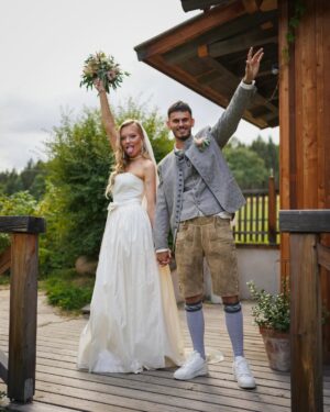 Cheyenne Ochsenknecht Instagram - WE DID IT! 💍💒
@iambengo @skyoesterreich @skydeutschland @wowtvde @dieseochsenknechts