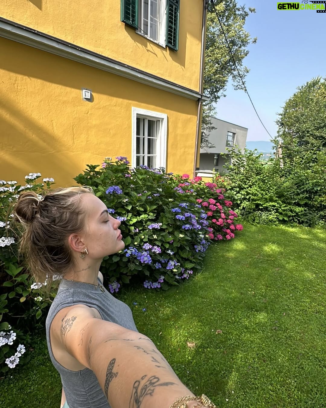 Cheyenne Ochsenknecht - 9.6K Likes - Fresh start,new dreams - 2025, here we go!!💥✨🧿