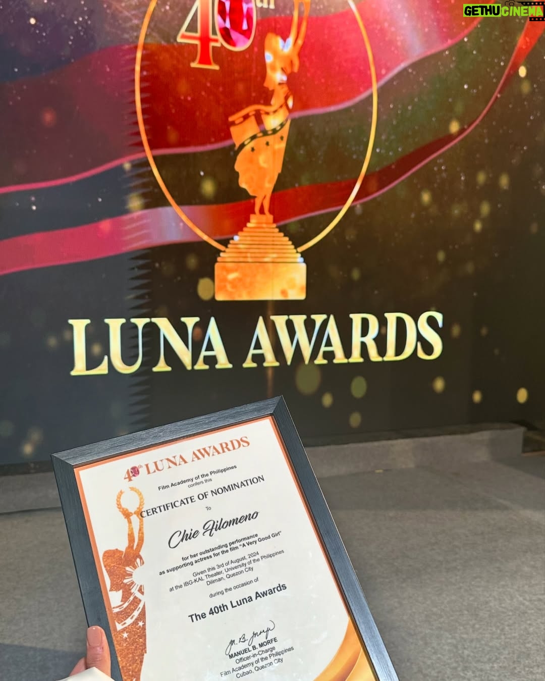 Chienna Filomeno - 254.1K Likes - Maraming Salamat Film Academy of the Philippines para sa nominasyon sa kategoryang “Best Supporting Actress” at sa pagkilala sa A Very Good Girl sa naganap na 40th Luna Awards.

Nung nakita ko yung listahan ng mga nominado para sa Best Supporting Actress hindi ako makapaniwala para akong nananaginip dahil ang mga nakasama ko sa mga kategorya ay ang mga pinaka magagaling sa larangan. Kaya isang karangalan na mapabilang sa kategoryang iyon kasama sila Ms. Angel Aquino, Ms. Iyah Mina, Cassy Legaspi at ang 40th Luna Awards Best Supporting Actress Ms. Ana Abad Santos. Sila ang inspirasyon ko kaya patuloy kong pinagbubutihan sa larangan upang maging inspirasyon din ako sa mga susunod na henerasyon katulad ng kayo ang naging inspirasyon ko.

Salamat sa lahat po ng hurado ng 40th Luna Awards at higit sa lahat salamat sa mga guild sa patuloy niyong paglaban sa kung anong nararapat para sa ating manggagawa sa industriya. 

Zab Omila, salamat at pinakita mo sa akin ang mundo mo. Enjoyed every moment living in your shoes Zabby girl because A Zab a day, keeps the bad vibes awaaaay!!

To my Philo (best girl) Kath Kath salamat sa mga eksesang hinding hindi ko makakalimutan, sa pag supporta sa akin bawat eksena na meron tayo. Ily best girl! It’s so nice to be working with you again. ALWAYS 🤍

Mother Molly (fuck u Mother!! char! HAHAHA) ms D, salamat sa napaka warm mong presence, you are the coolest Mother Molly! Kabadong kabado ako na makaka eksena kita pero pinaramdam mo din sa aming lahat na itong proyekto na ito ay isang kolaborasyon, salamat sa pag bahagi mo nang iyong mga kaalaman.

Ms Missy, ate Kakki, ate Thea and Gabby, thank you for a wonderful experience! Ang dami kong natutunan po sa inyo. 🥺

Direk P, salamat sa’yo dahil tumaya ka sa akin at hinayaan mo akong i-explore ang buhay ni Zab. Thank you for challenging me direk! Ily P! 🥺🫶🏻

Sa BUONG production team lalo na ang mga manggagawa natin sa industrya yung mga nasa “BTS” malaki ang pasasalamat namin sa inyo, kayo ang dahilan bakit tayo nakakagawa nang magagandang Pelikula. Cannot wait to share our talent to the world and inspire more people with what we do.

Mabuhay ang Pelikulang Pilipino! 🤍 @filmacademyphil