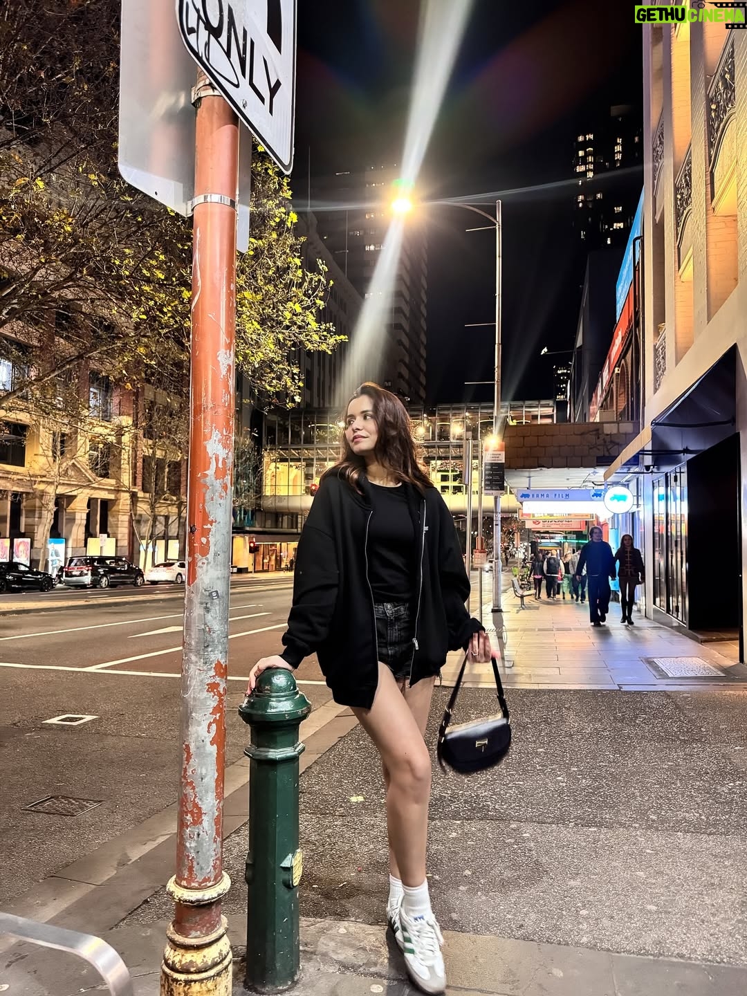 Chitranshi Dhyani - 7.5K Likes - 🦘 🇦🇺