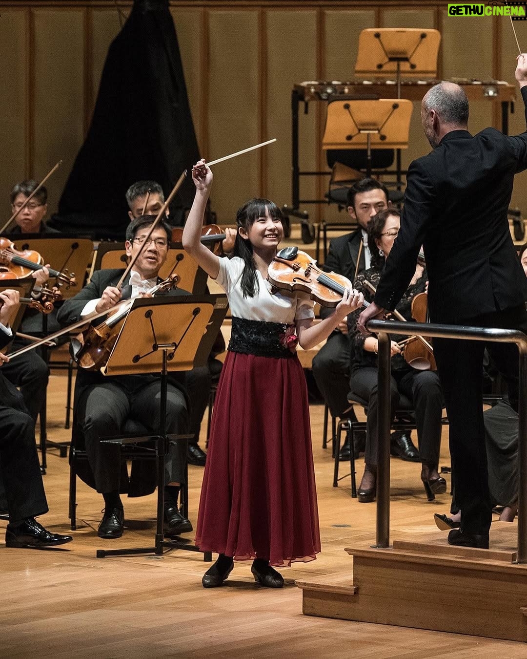 Chloe Chua - 8.6K Likes - “Purity and richness of tone, immaculate intonation and utter confidence… it was her ability to emote openly and without fear which brought a new dimension to this performance.” - @straits_times