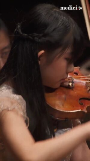 Chloe Chua Instagram - [SOON] 🎶🎻 This Wednesday at 8 PM CET / 2 PM EDT, the young phenomenonal @violinistchloechua teams up with the @singaporesymphony! Don’t miss their performance of Vivaldi’s celebrated Four Seasons! 🎶🎻

#Violinlovers #Vivaldi #Classicalmusiclovers #ChloeChua