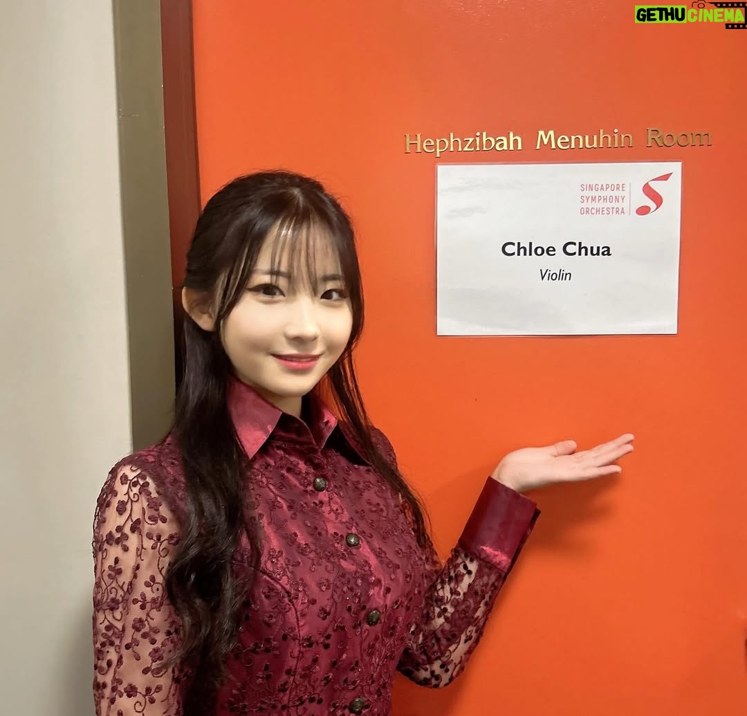 Chloe Chua - 8.7K Likes - Thank you Maestro Hans Graf, @isteinrockstar and all the @singaporesymphony musicians for another amazing concert at the Hamer Hall in Melbourne!! ☺️ I am so grateful for the support I have received from many, including SSO‘s Chairman, Mr Goh Yew Lin, who has taken time off to attend every concert in our Australia tour. It was also a pleasure to finally meet the Melbourne Symphony Orchestra’s Music Director, Mr Jaime Martin. Also, I would like to wish Maestro Hans Graf a very happy birthday!! 🎉🎂🍾

𝓜𝓮𝓵𝓫𝓸𝓾𝓻𝓷𝓮 𝟏𝟒/𝟐/𝟐𝟎𝟐𝟓