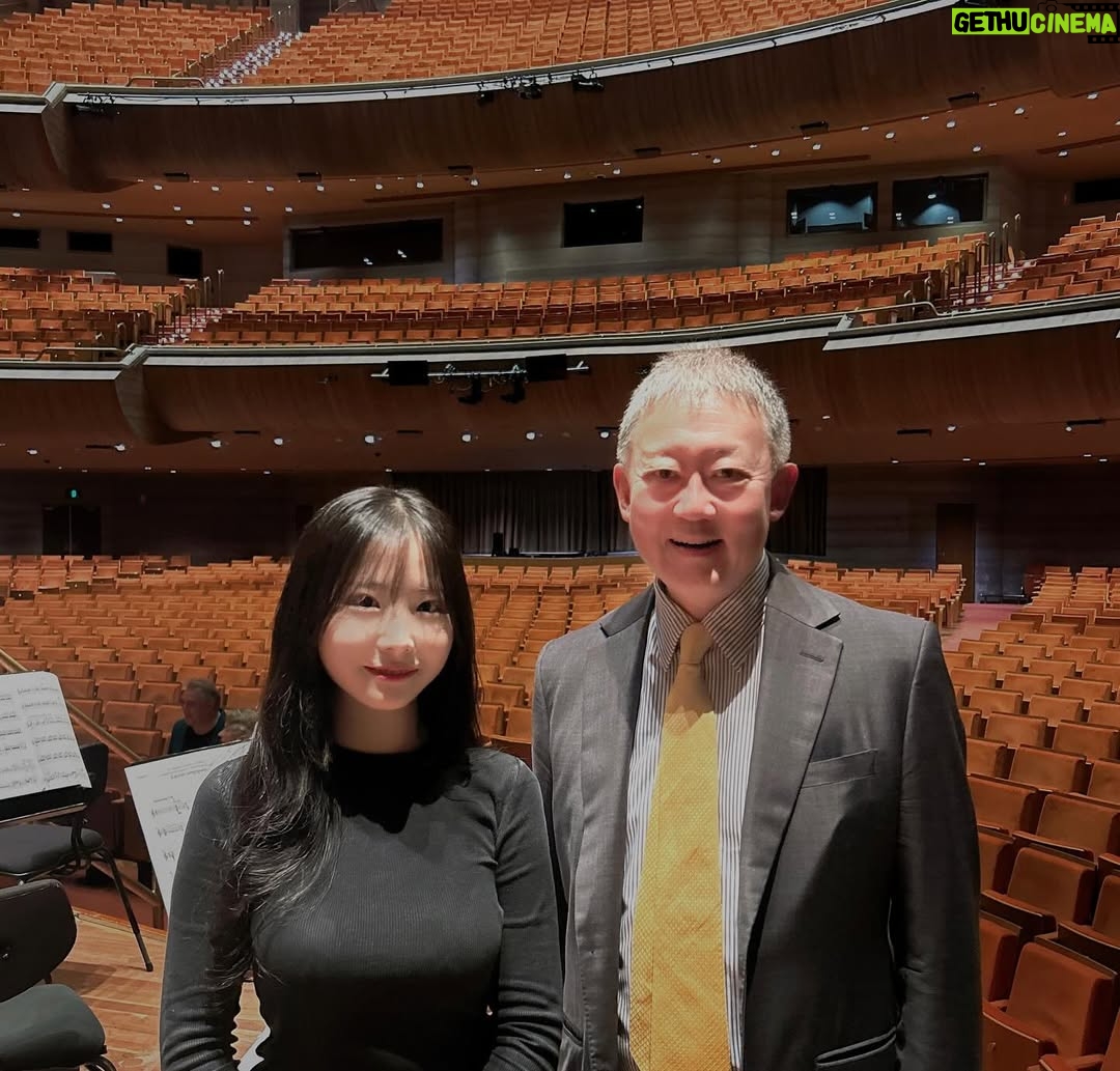 Chloe Chua - 8.7K Likes - Thank you Maestro Hans Graf, @isteinrockstar and all the @singaporesymphony musicians for another amazing concert at the Hamer Hall in Melbourne!! ☺️ I am so grateful for the support I have received from many, including SSO‘s Chairman, Mr Goh Yew Lin, who has taken time off to attend every concert in our Australia tour. It was also a pleasure to finally meet the Melbourne Symphony Orchestra’s Music Director, Mr Jaime Martin. Also, I would like to wish Maestro Hans Graf a very happy birthday!! 🎉🎂🍾

𝓜𝓮𝓵𝓫𝓸𝓾𝓻𝓷𝓮 𝟏𝟒/𝟐/𝟐𝟎𝟐𝟓