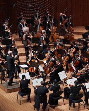 Chloe Chua Instagram - What a night 🎵
Last night the @singaporesymphony made their epic, long-awaited Australian debut in our Concert Hall, filling the room with stunningly rich melodies. Led by Hans Graf, the orchestra took us on a ride with works by Tchaikovsky, Koh Cheng Jin and Brahms featuring violin superstar @violinistchloechua and principal cellist @isteinrockstar.
Were you there? Which moment took your breath away?
📸 Jay Patel