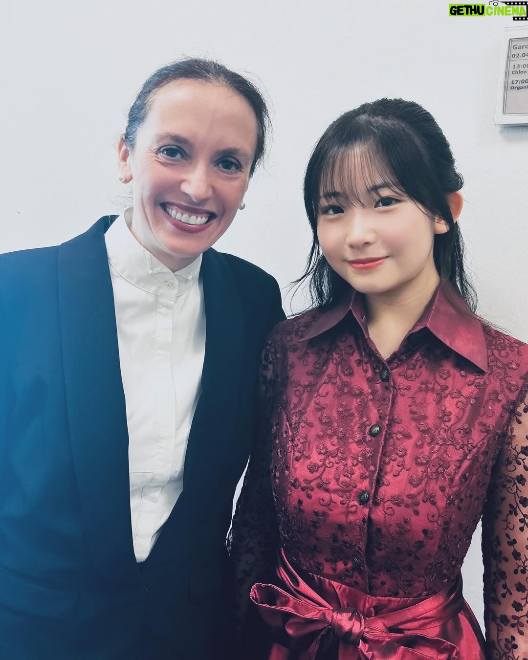 Chloe Chua - 8.5K Likes - Thank you @konzerthausberlin for the amazing opportunity to perform at the Konzerthaus, it was such a pleasure working with you too Maestra @alejandraurrutiaconductor!! 💗

𝐵𝑒𝓇𝓁𝒾𝓃 𝟚.𝟜.𝟚𝟘𝟚𝟝