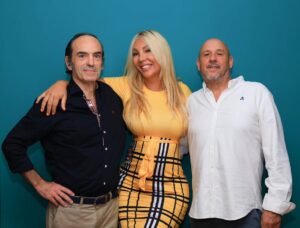 Christina Rapado Instagram - ✨ El pasado sábado celebramos el 40 cumpleaños de nuestro querido amigo y director de cine @pedroestepam . 🎬💫
Una fiesta sorpresa organizada por su esposa en el espacio Monedero @one_monedero de Madrid, donde nos reunimos familia, amigos y todos los que queremos a Pedro con locura.
Fue un día mágico e inolvidable. 🥂🎉
¡Felicidades, Pedro! ❤️
*Photography: @nuko_photography
*Total Outfit: @sheinofficial
*Nails: @dunas.villaviciosa
*Photocall: @comunicart
#PedroEstepa #CumpleañosPedroEstepa #christinarapado #cristinarapado #summer2025 #September2025 #spain2025 #Madrid2025 #singer #actress #model #tvpresenter #tattooedgirl #diva #beauty #fashion #toxicpeopleout #richandpowerfulwomen #empoweringwomen #power #richwomen #crazylife #crazysummer #summer #iconic #influencer #PedroEstepaMenéndez
