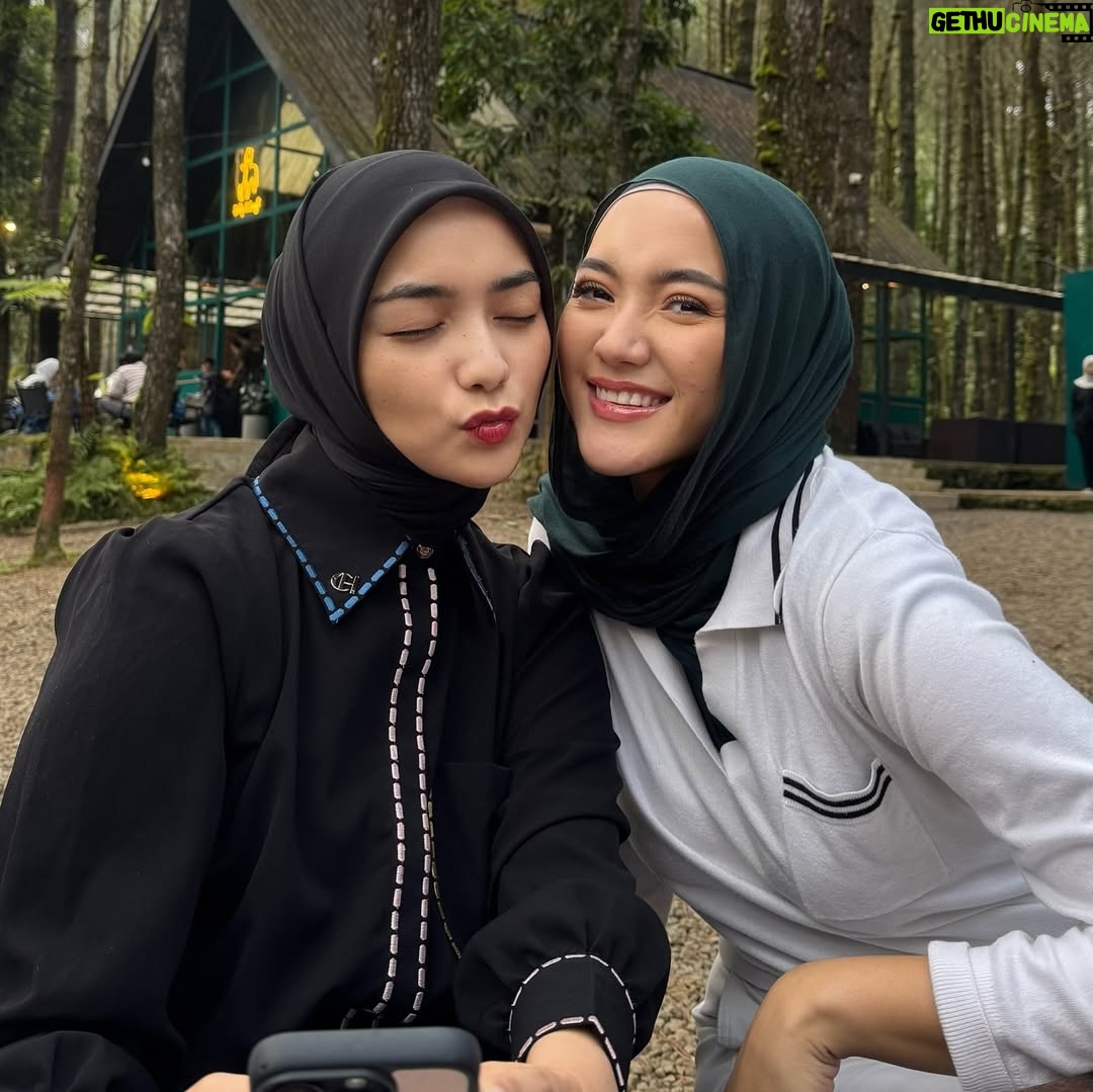 Citra Kirana - 123.2K Likes - Our family day story in 12 slides 📸💝