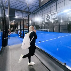 Citra Kirana Instagram - Baliii so faarr…. Ngerencanain jalan2 ke bali berduaan ga ajak athar ✨( maaf ya mass mama papa pacaran dulss) . Pas banget emg lagiii punya hobby baru yang samaaa…si padelll iniii…selama di balii kerjaan kita cari court yangg kosong 🤭 so much fun! Alhamdulillah…. ♥️✨ maaciii yanggg. Waktunya pulang ke jakartaaa skrggg…ketemu bayiiikk kangeen bangetttt mass athaarrr…..