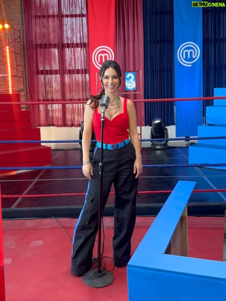 Claudia Lizaldi - 3.6K Likes - Recordando mis looks favoritos de @masterchefmx cuál es el que más amaste tú… ✨🌺