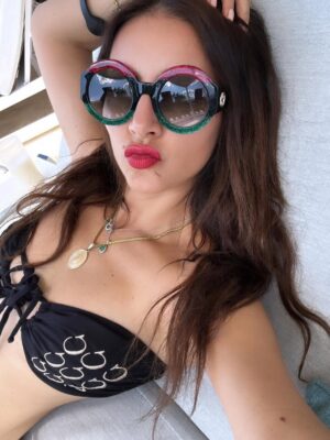 Claudia Lizaldi Instagram - También en CDMX podemos tomar sol 🧡🌞