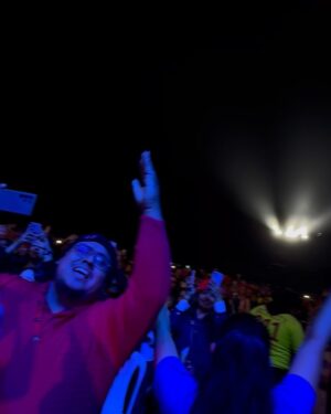 Cris Morena Instagram - La emoción de verlos a mis rebeldes y a Margarita en este escenario inmenso en Perú nunca me la voy a olvidar… Gracias a este país maravilloso por una noche de amor ❤️
#margarita #crismorena #erreway #rebeldeway