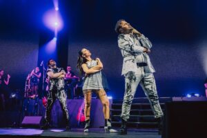 Cris Morena Instagram - 🇪🇸¡¡GRACIAS MADRID!!🇪🇸
‘Que Bonito’ lo que vivimos!
Una noche inolvidable y una oportunidad única para estar Juntos Otra Vez… para siempre🥹❤️
PROXIMA PARADA ➡️ Lima, Perú 🇵🇪
10 de Agosto en Costa 21 ✨
Ultimas localidades en @teleticket.oficial
Cami, Benja y Feli❤️
📸 @chuleval 🥹
#errewaytour2025 #benjarojas #felicolombo #camibordonaba