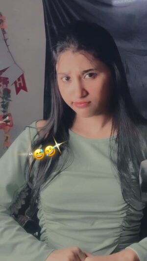 Cute Sona Instagram - Singal…🤣😅 #reels #reelsi̇nstagram #funny #explorepage✨ #comdey #khushboofam #followforfollowback #funnyvideos