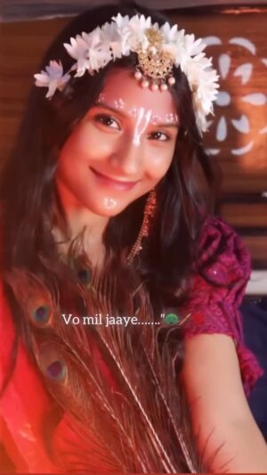 Cute Sona Instagram - Radhe radhe likh do❣️#reels #love #janamashtami #reelsinstagram #reelskarofeelkaro #reelsfeelit