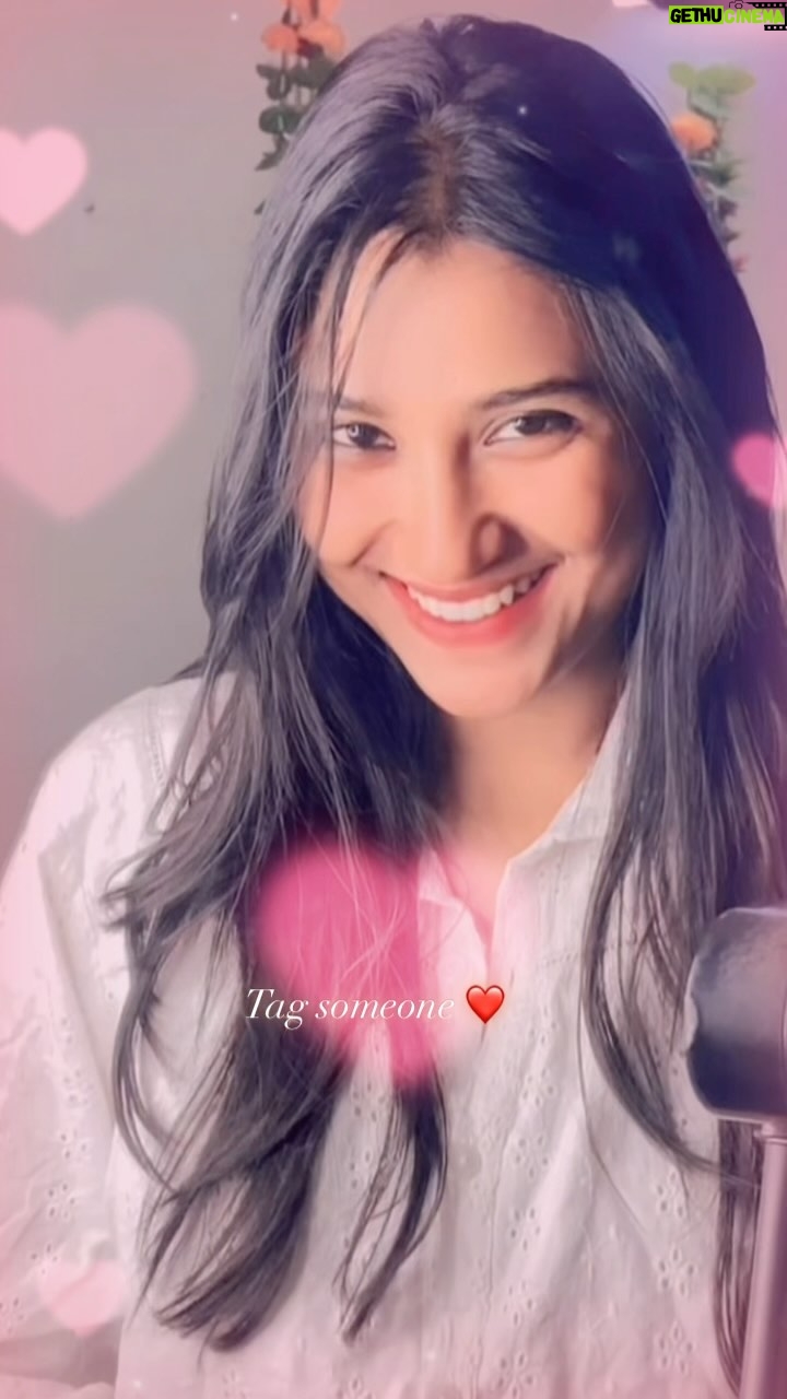 Cute Sona - 271.9K Likes - Suno bahut bimar hu yaar❤️💯 #reels #reelsinstagram #love #explorepage✨ #khushboofam #someone #reelsfeelit