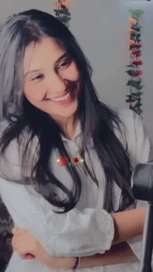 Cute Sona Instagram - Jo kismat main nhi ha …🥺 #reels #sad #reelsinstagram #explorepage✨ #khushboofam #reelsfeelit #love #fb