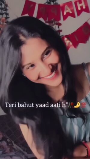 Cute Sona Instagram - Bahut yaad aati ha 💯❣️#reels #love #reelsinstagram #reelskarofeelkaro #reelsfeelit