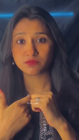 Cute Sona Instagram - Aj na bahut sad 💯🥺 #reels #reelsinstagram #sad #explorepage✨ #instagood #followforfollowback #khushboofam #reelsfeelit