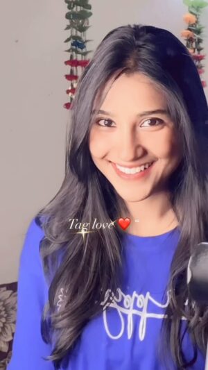Cute Sona Instagram - Chlu meri vo adat btao ❤️ #reels #reelsinstagram #love #explorepage✨ #khushboofam #reelsfeelit #fb