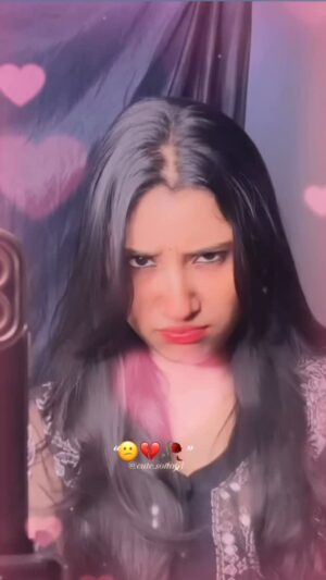 Cute Sona Instagram - Baat kro na yaar💯🥺#reels #reelsinstagram #love #explorepage✨ #khushboofam #instagood #followforfollowback #someone