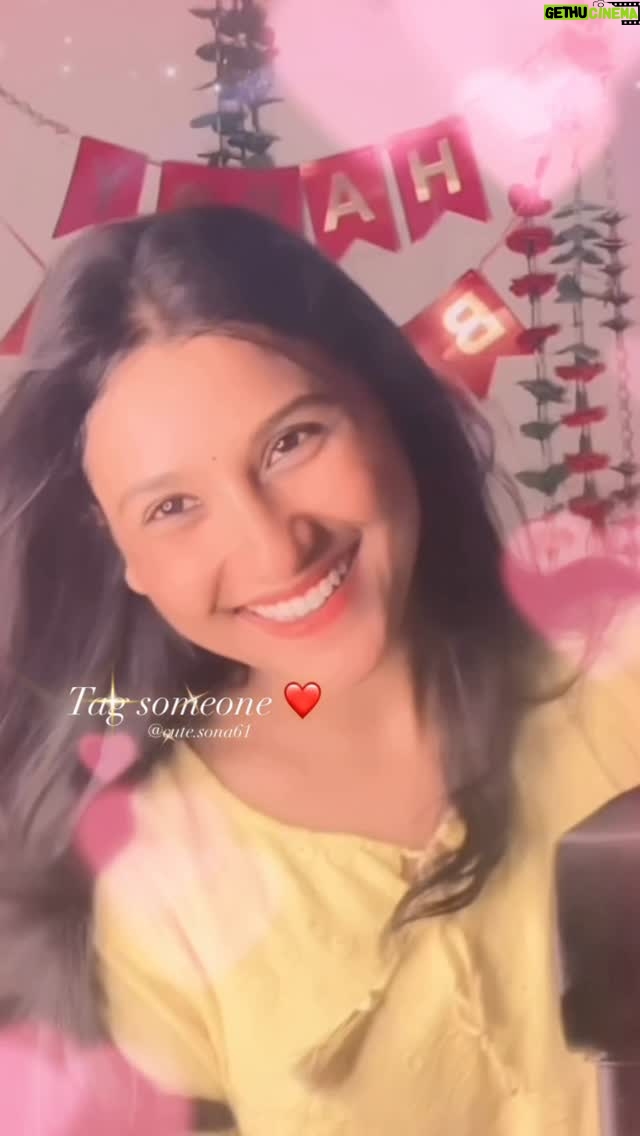 Cute Sona - 76.3K Likes - Jab apka msg aata ha ❣️💯#reels #reelsi̇nstagram #love #isntagood #explorepage✨ #reelsfeelit  #someone