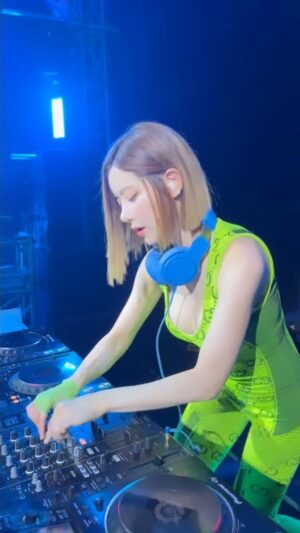 DJ SODA Instagram - 💚💚